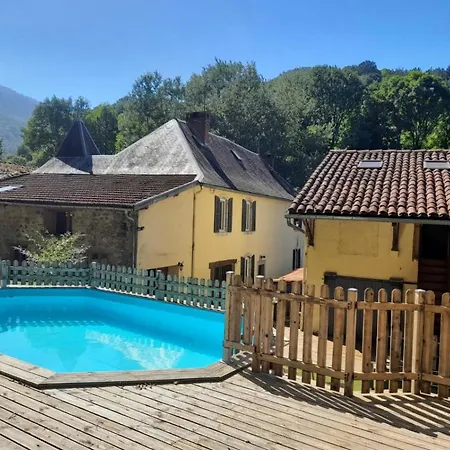 La Grange Du Domaine Des Aguiles Holiday home *